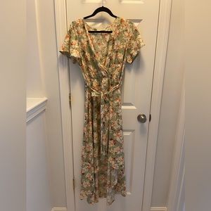 Green Floral High-Low Dress. Magnolia Boutique Size Large